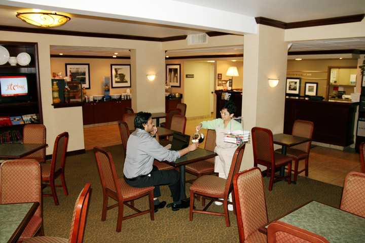 Hampton Inn Chapel Hill Restaurante foto
